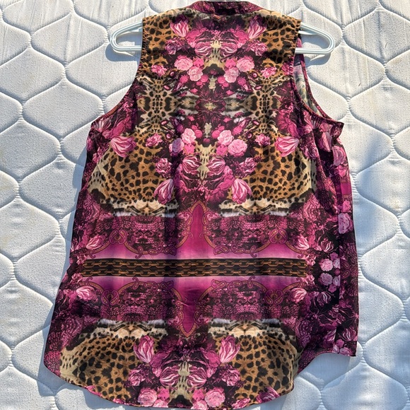 Buffalo size medium sheer sleeveless leopard blouse - Picture 3 of 3